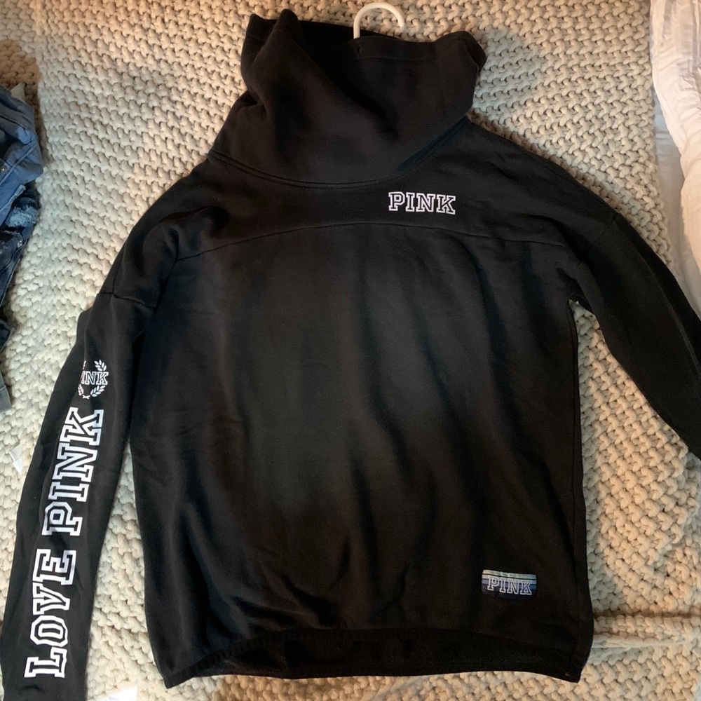 pink vs pullover